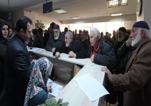 Ücretsiz toplu taşıma kartına yoğun ilgi