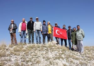 Akdağ Zirvesinde Şehitlere vefa