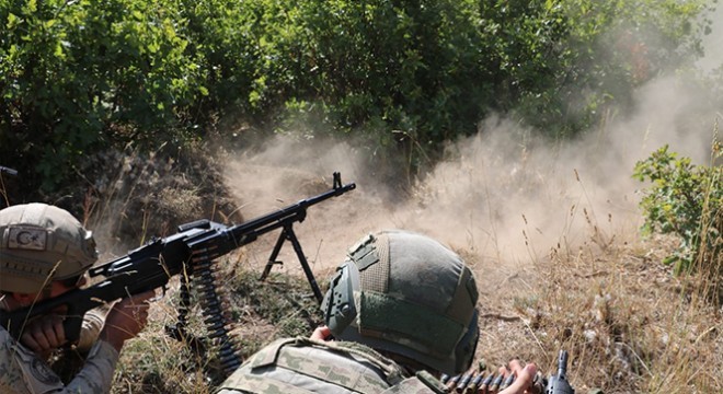 3 terörist silahlarıyla birlikte etkisiz hale getirildi