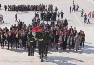  90. Yılda 90 Çocuk 