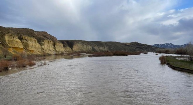 Aras Nehri su seviyesi yükseldi