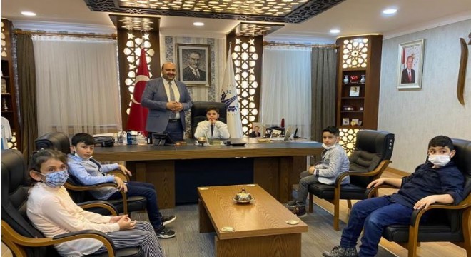 Aziziye’de çocuklar işbaşı yaptı