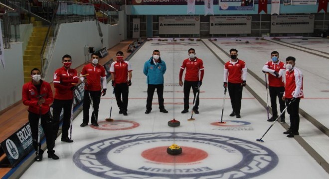 Curling Milli Takımı Erzurum kampında