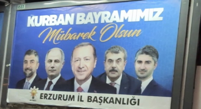 ERZURUMLULAR’DAN İL BAŞKANI KÜÇÜKOĞLU’NA BİLBOARD TEŞEKKÜRÜ