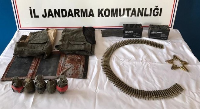 El bombaları ve mühimmat ele geçirildi