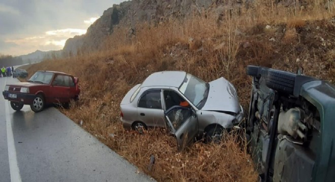 Erzurum İmranlı yolunda zincirleme kaza