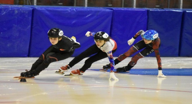 Erzurum’da buzda heyecan başladı