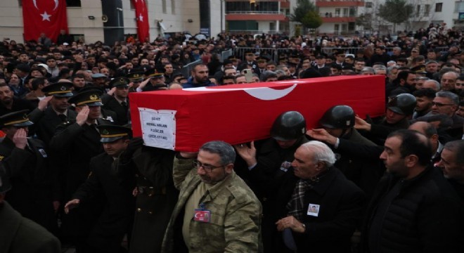 Gakkoşlar şehidini uğurladı