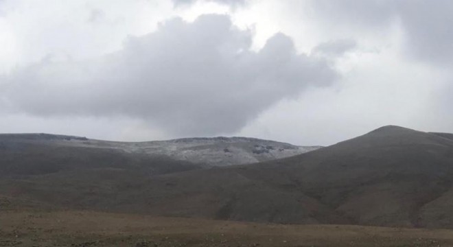 Güzelyayla Geçidi beyaza büründü