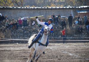 Hasankeyf’te cirit şöleni