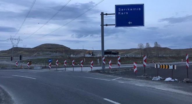 Horasan-Karakurt-Kağızman yolu trafiğe kapatıldı