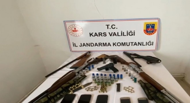 Jandarmadan ruhsatsız silah operasyonu