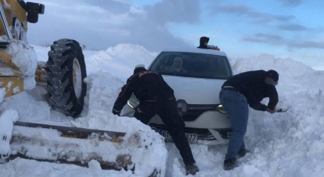 Kurtarma ekipleri turistler için seferber oldu