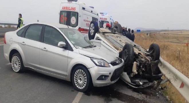 Köprüköy’de trafik kazası: 9 yaralı