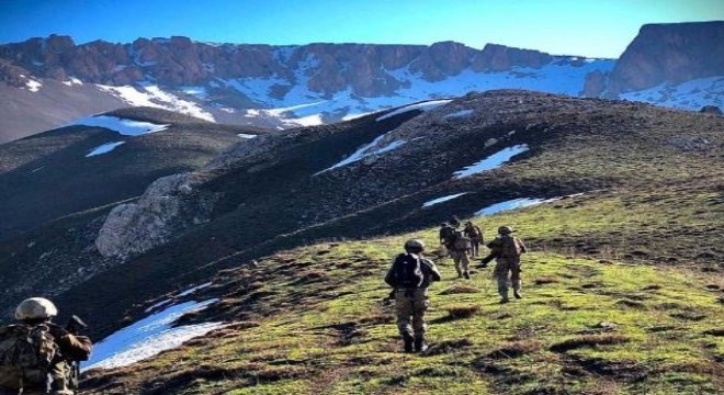 Patlayıcı madde ve mühimmat ele geçirildi