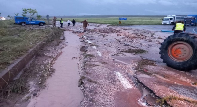 Pertek-Çemişgezek yolu trafiğe açıldı