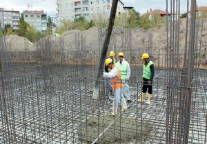 Soğuk havada sıcak tören