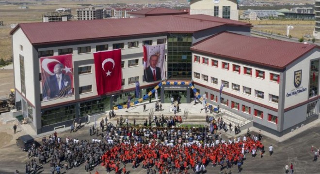 Süheyla-Sıtkı Alp Fen ve Anadolu Lisesi törenle açıldı