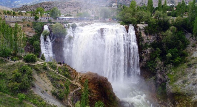 Tortum Şelalesi turizmde yükselen değer