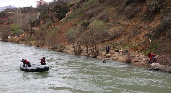 Uzman çavuş Güneş i arama çalışmaları sürüyor