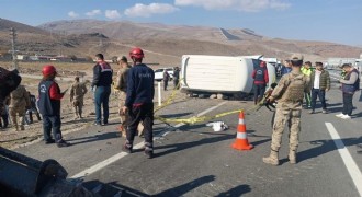 Doğubeyazıt yolunda kaza: 1 ölü, 2 yaralı