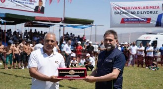 Erzurum Ovası’nda güreş festivali