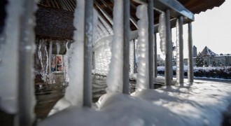 Çeşme ve şadırvanlar dondu