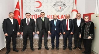 Çiftçi’den Kızılay’a ziyaret