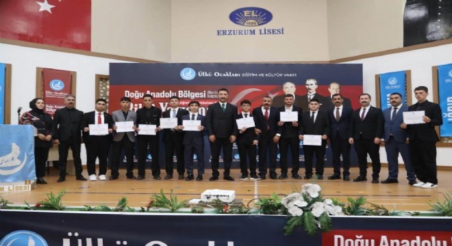 Ülkü Ocakları bölge bilgi yarışması finali Erzurum da yapıldı