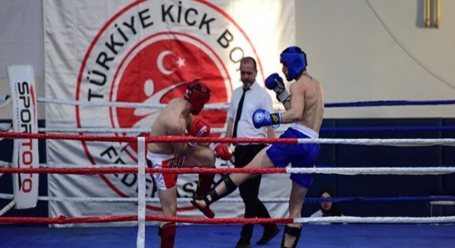 Üniversiteler Türkiye Kick Boks Şampiyonası başladı