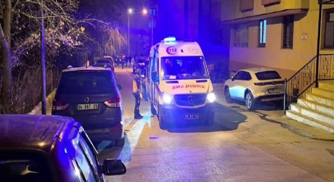 Şükrüpaşa da  bıçaklı kavga: 3 yaralı