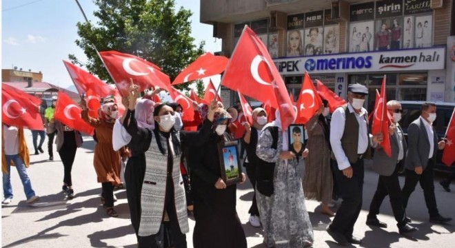 ‘Kürt-Türk kardeştir, ayrım yapan kalleştir’